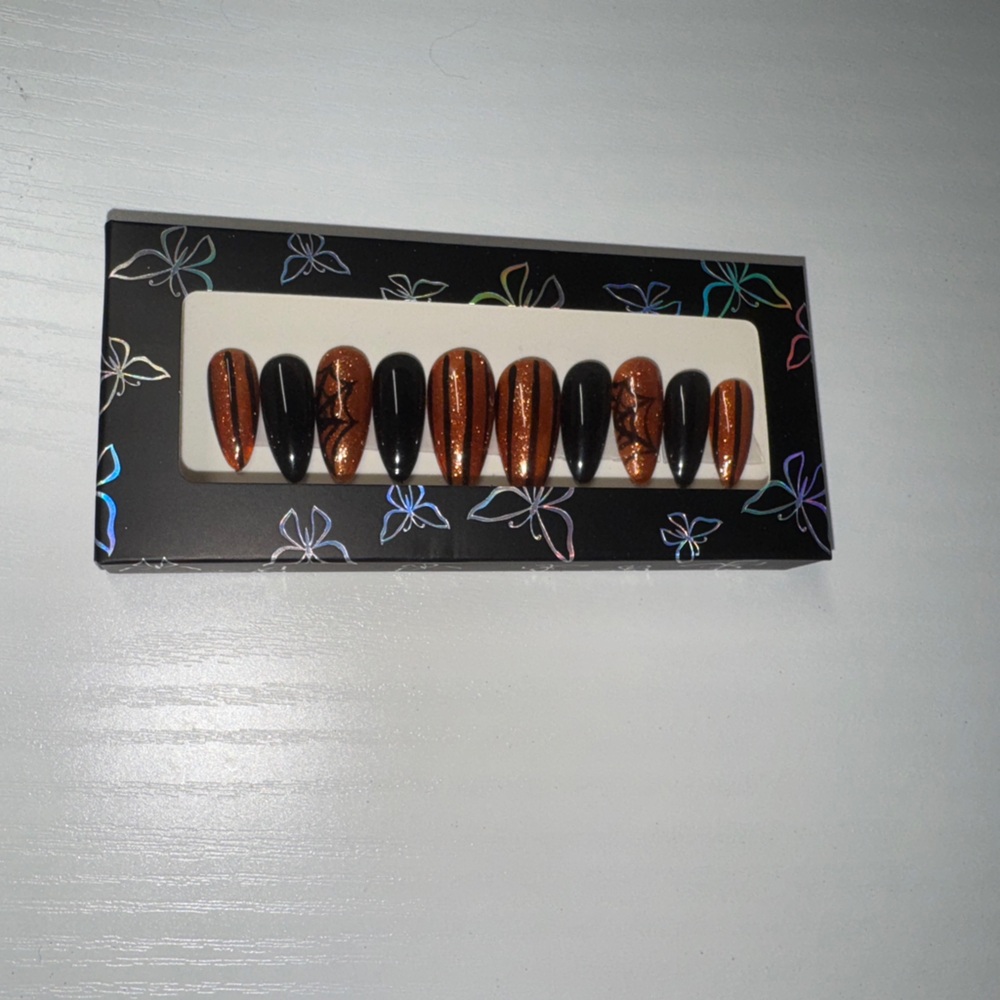Black and Brown Press-On Nails